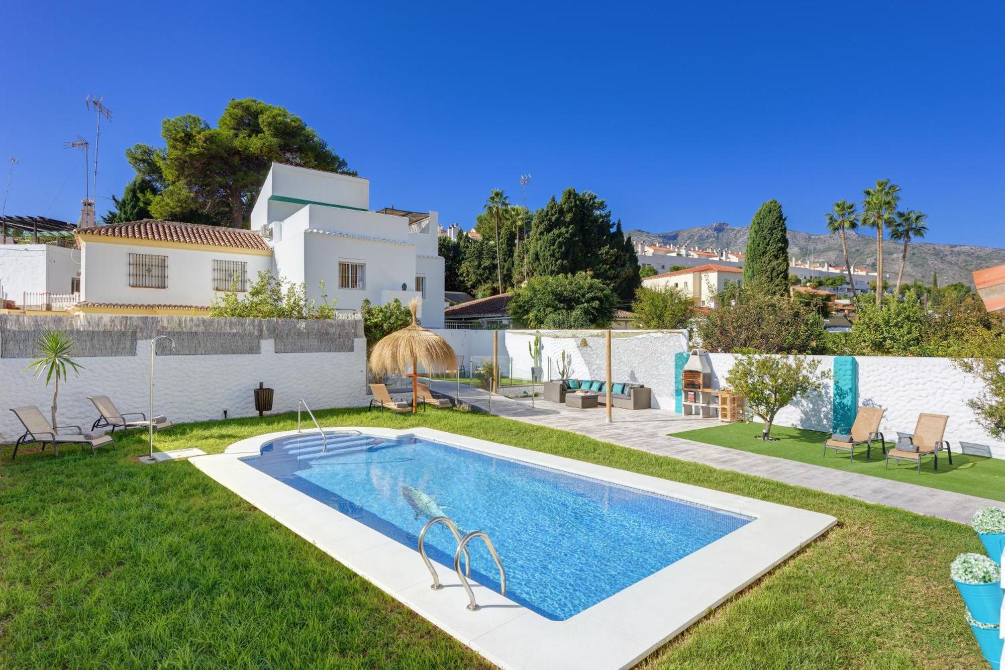 Villa Mamba By Seric,15' Walking To The Beach Торемолинос Екстериор снимка