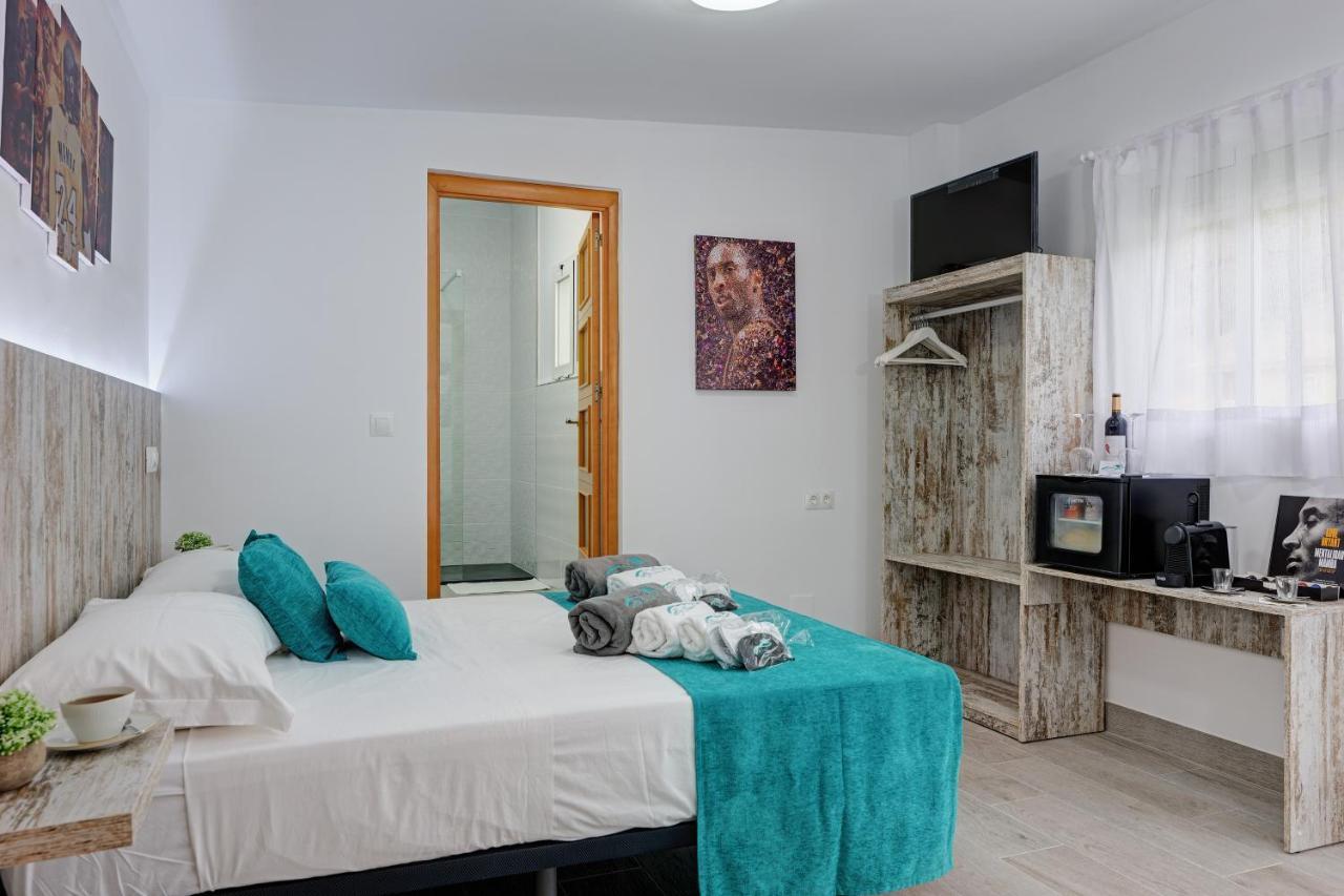 Villa Mamba By Seric,15' Walking To The Beach Торемолинос Екстериор снимка